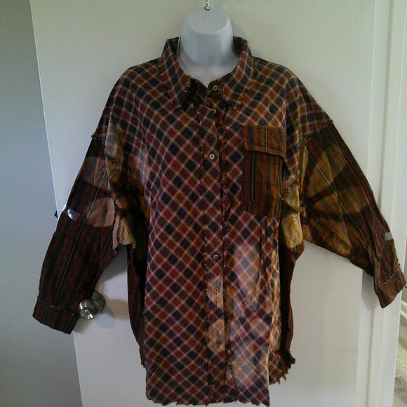 Oli & Hali Bleached Flower Detail Button Down Flannel Shirt - Picture 7 of 14